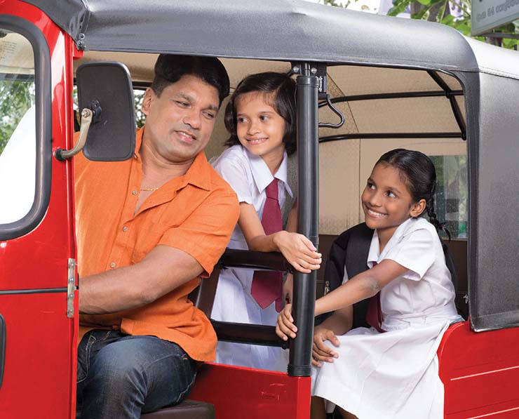 Siyapatha Tuk-Tuk Leasing